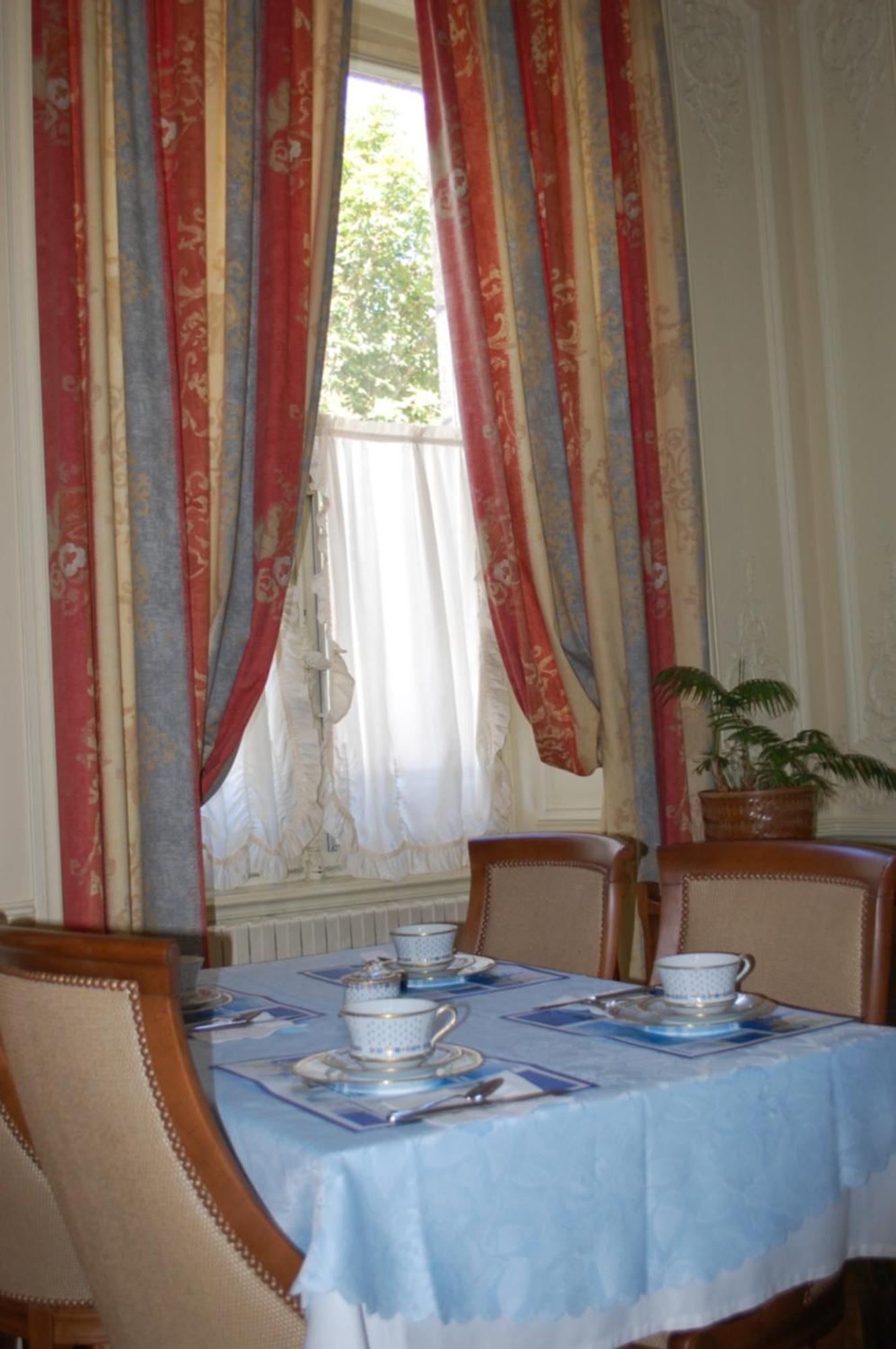 Logis Hotel L'Europe Pontivy Luaran gambar